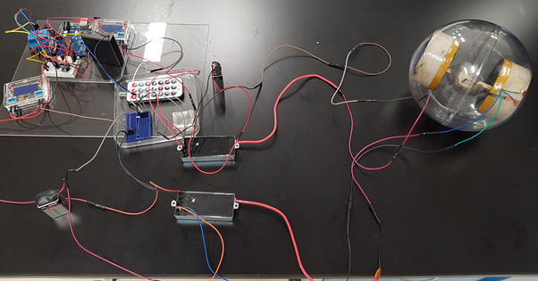 Electrical connection between device and power supply