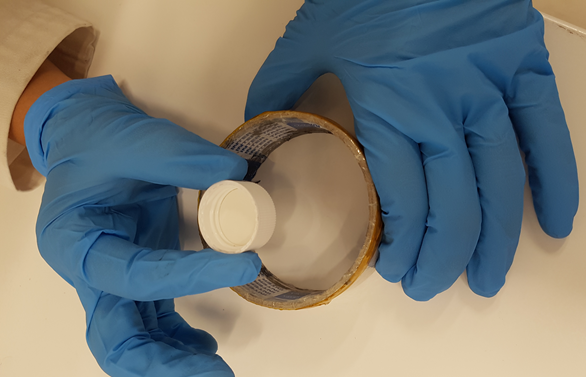 Sticking the bottle cap