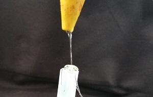 glue_closeup